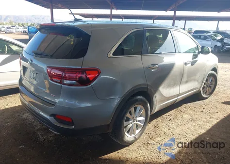 2019 Kia Sorento 2.4L Lx from USA, damaged, VIN 5XYPG4A3XKG466638